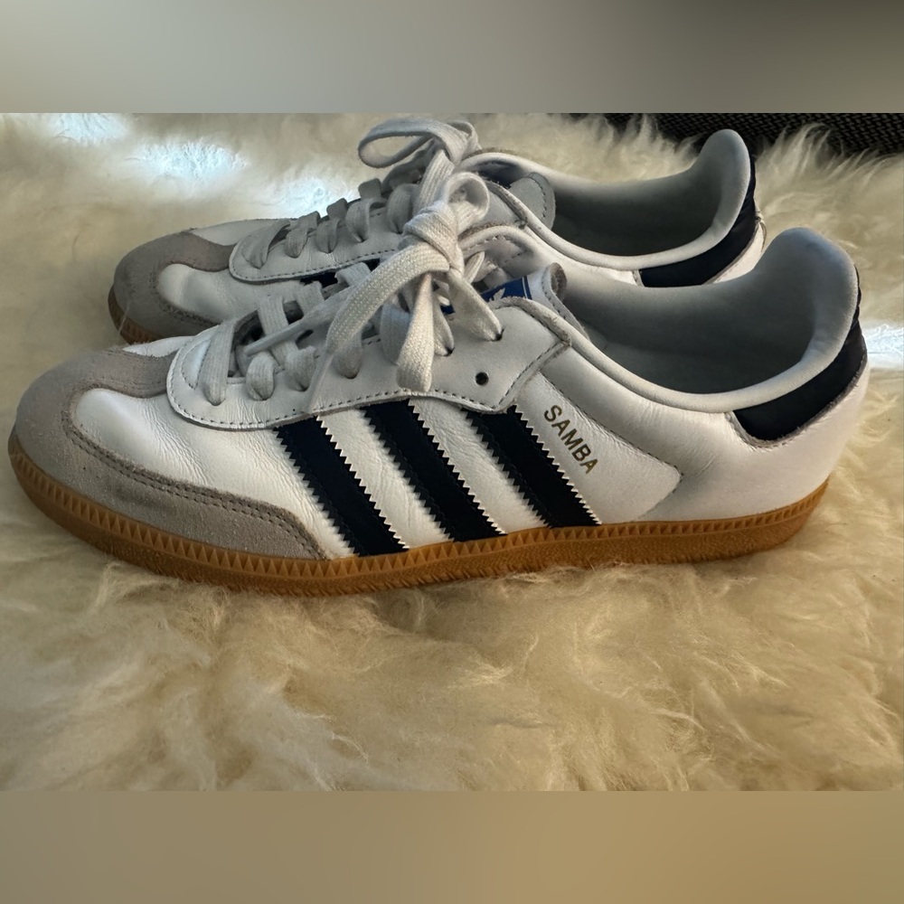 adidas White and Gray Sneakers - Picture 4 of 9